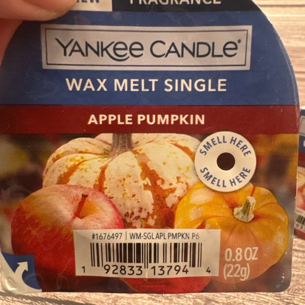 Yankee Candle Wax Melt Single .8oz Lot Of 4 Apple Pumpkin Luscious Pumpkin